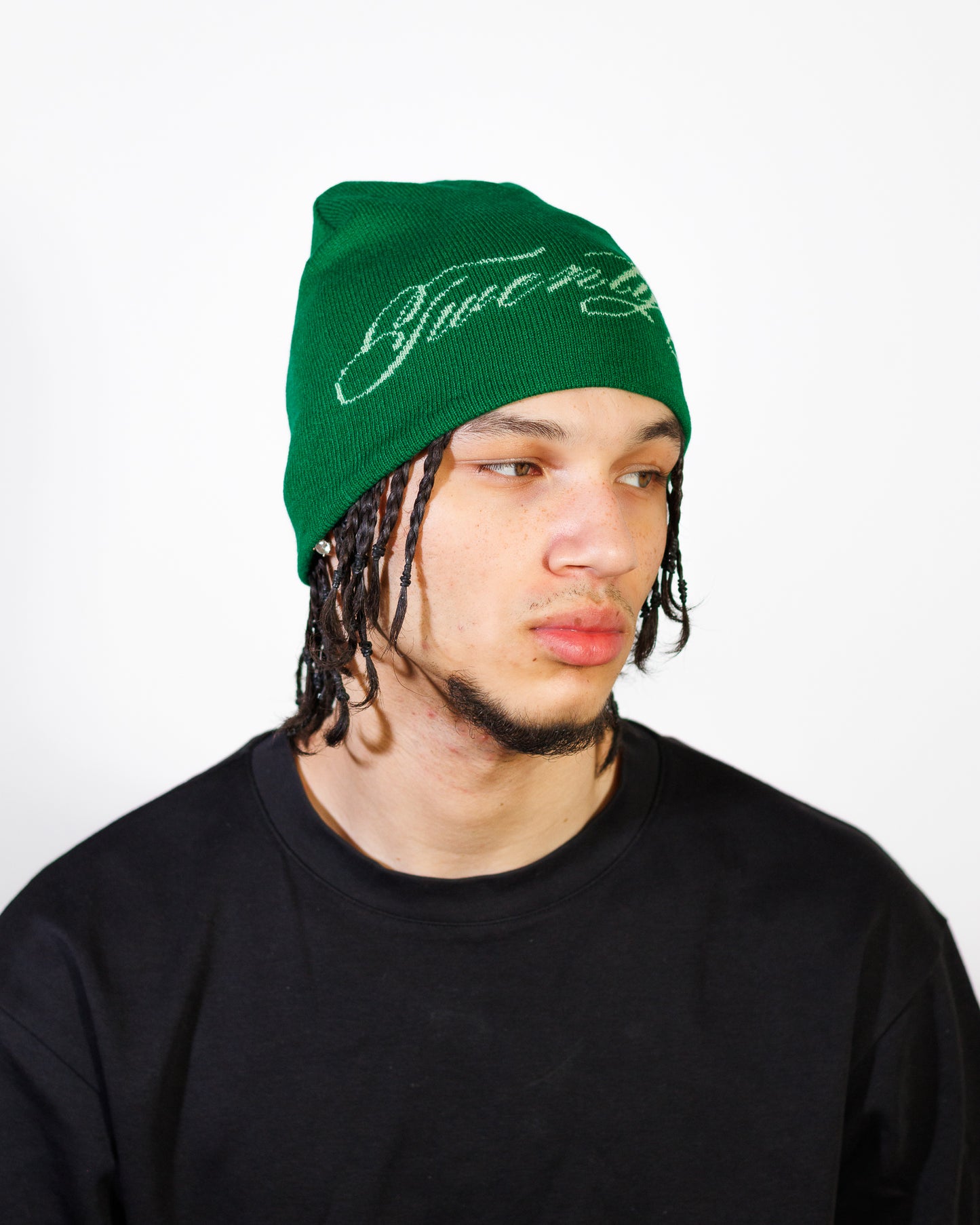 26BEANIE